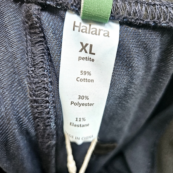 HALARA XLP Mid Rise Pockets Straight Leg Stretchy Knit Casual Cargo Jeans - Picture 4 of 11